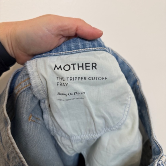 MOTHER The Tripper Cutoff Fray Denim Shorts | Size 26 - Picture 8 of 10